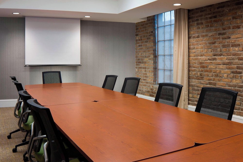 SpringHill Suites by Marriott New Orleans Warehouse Arts District - photo 25