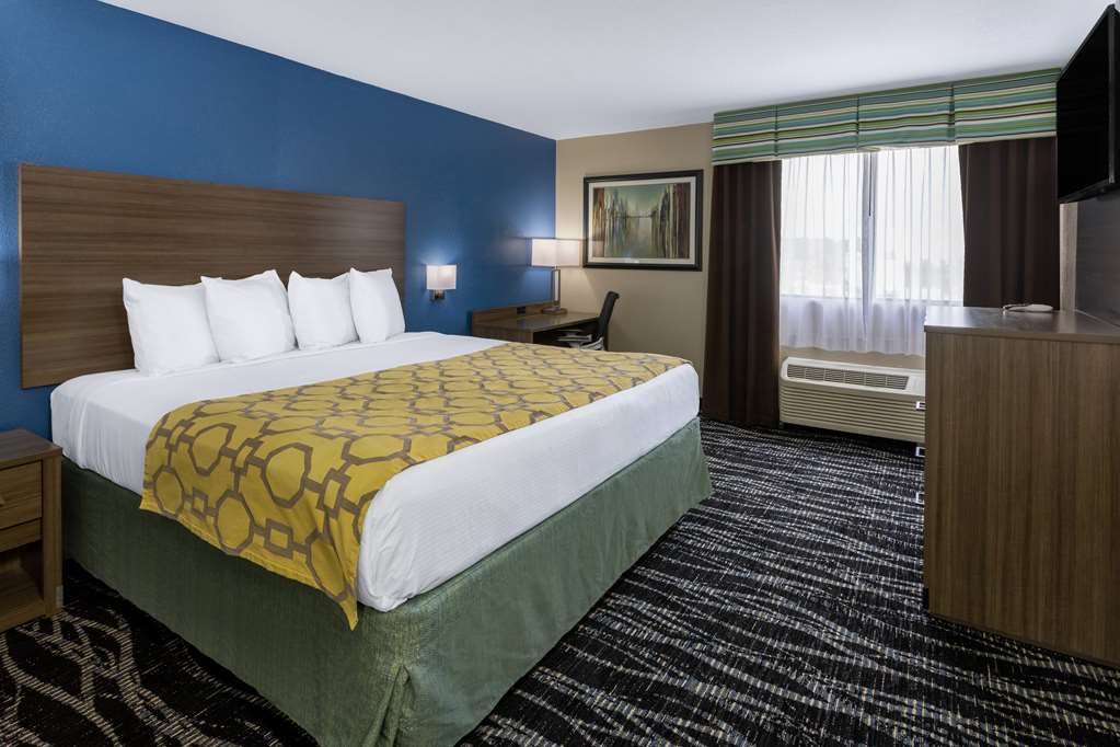 Baymont by Wyndham Saraland - photo 27