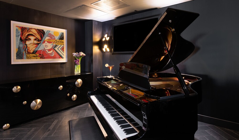 The Mayfair - photo 64