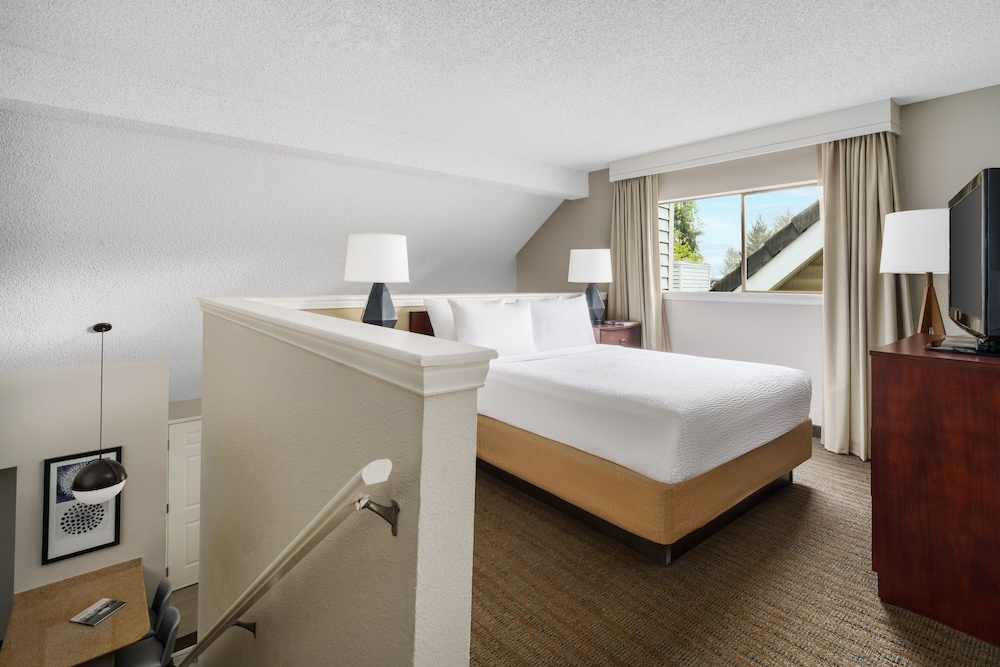 Residence Inn by Marriott Seattle Bellevue - photo 14