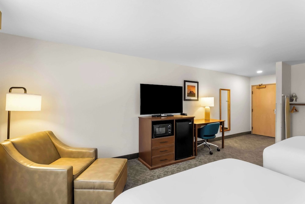 Comfort Inn & Suites Susanville - photo 20