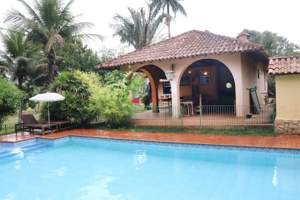Lindo sitio com piscina em Rio Novo Minas Gerais — 4-Star Luxury Hotel in Rio Novo, Brasil