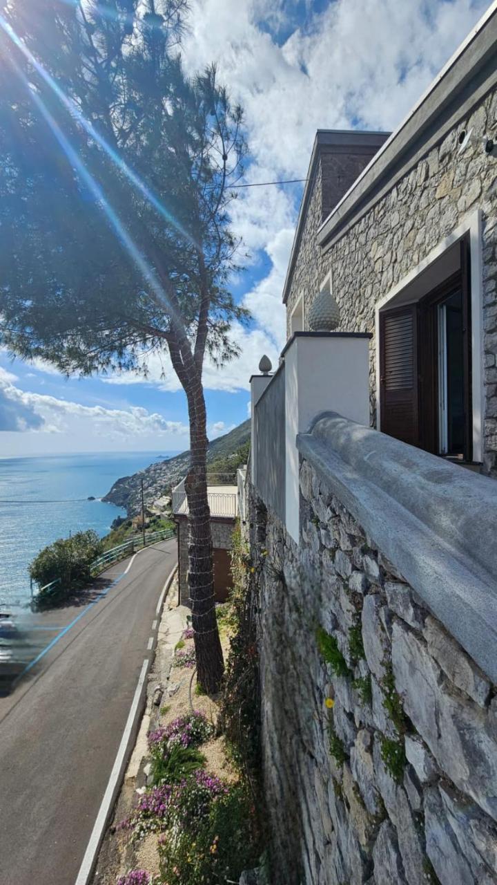 Villa Furoris Apartment — 4-Star Luxury Hotel in Furore, Italy