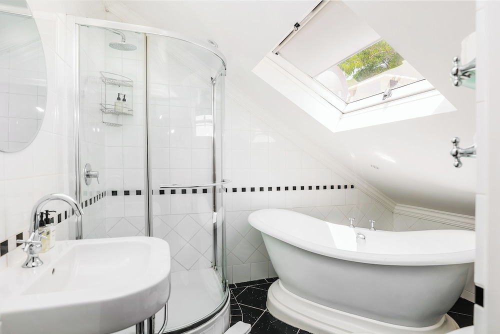 Villa Grande Guest House — 4-Star Luxury Hotel in Stellenbosch, South Africa