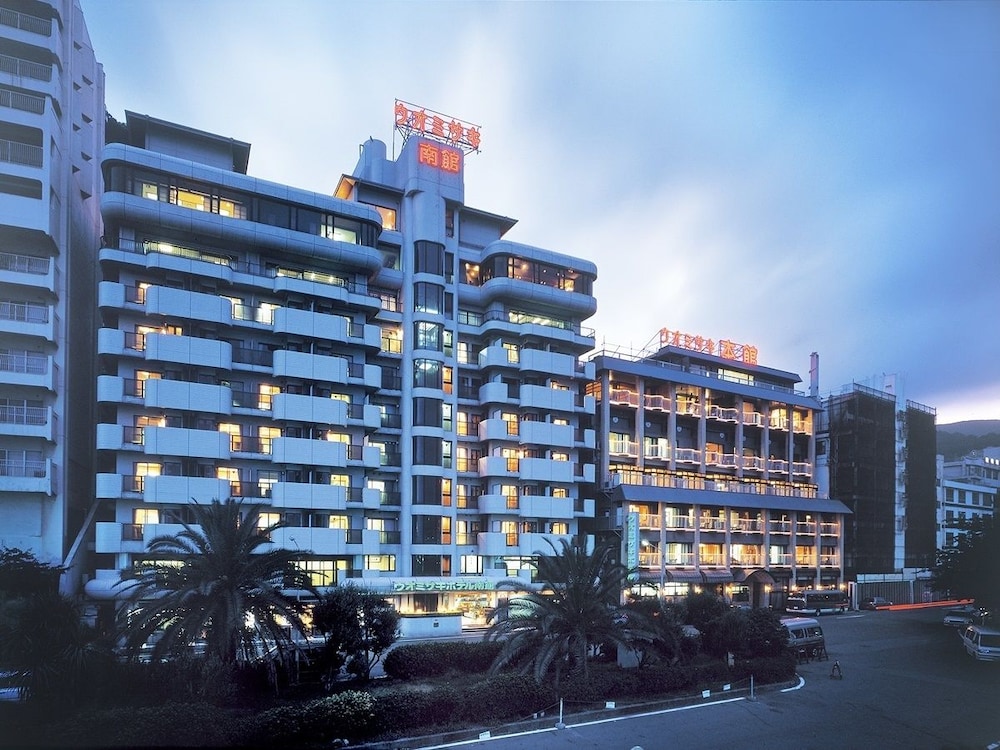 Uomisaki Hotel in Atami, Japan
