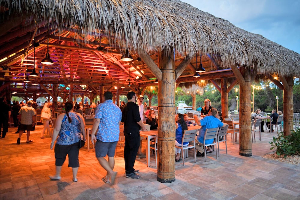 Cape Crossing Resort & Marina - photo 62