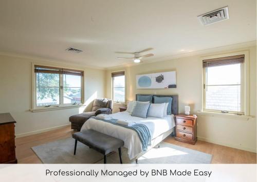 Tranquil Taylor Two Storey CBD Family Home BBQ — 4-Star Luxury Hotel in Dubbo, Australia