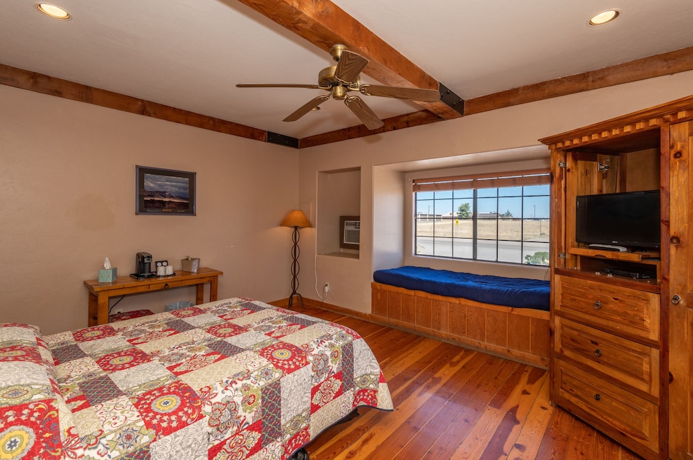 Sonoita Inn - photo 3