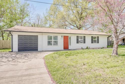 E street - last minute hotel in Bentonville