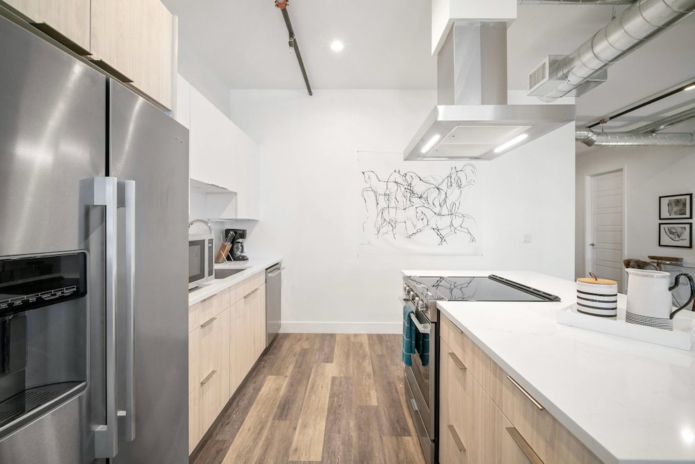 Rino Art Lofts Urban Cowboy Loft with Skyline Views Denver - photo 12