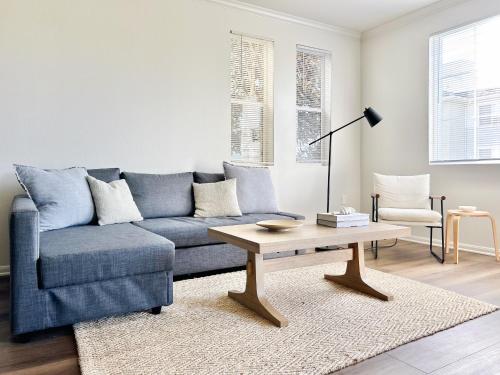 2BD 2BTH Apartment in Marina Del Rey Free Parking 20 mins to LAX — 4-Star Luxury Hotel in Los Angeles, United States