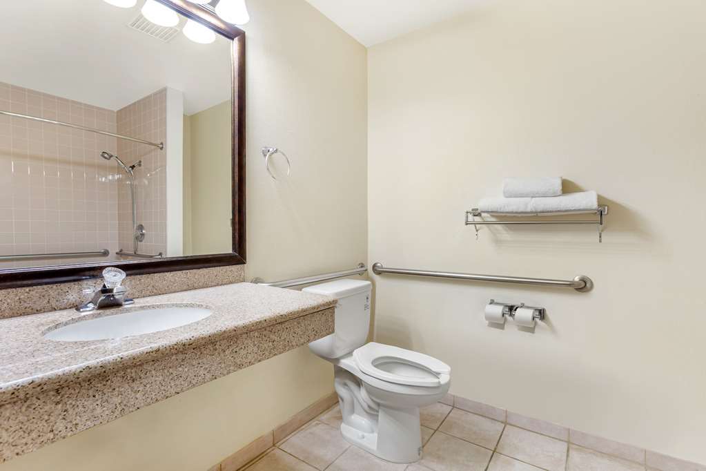 Best Western Plus Villa Del Lago Inn Patterson - photo 38