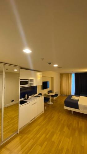 Batumi Orbi City Lux Studio MK