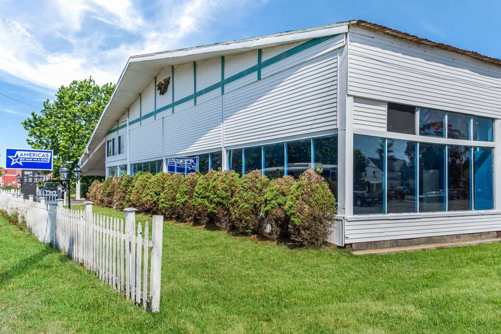 Americas Best Value Inn & Suites Hyannis Cape Cod - photo 23