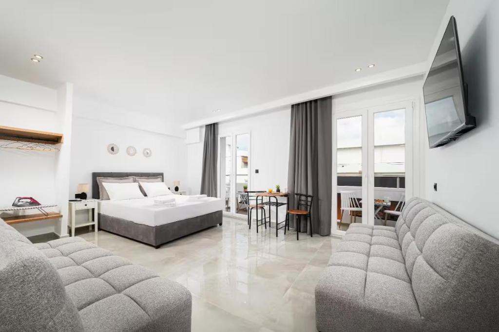 Eleana Beach Suites in Irakleion, Greece