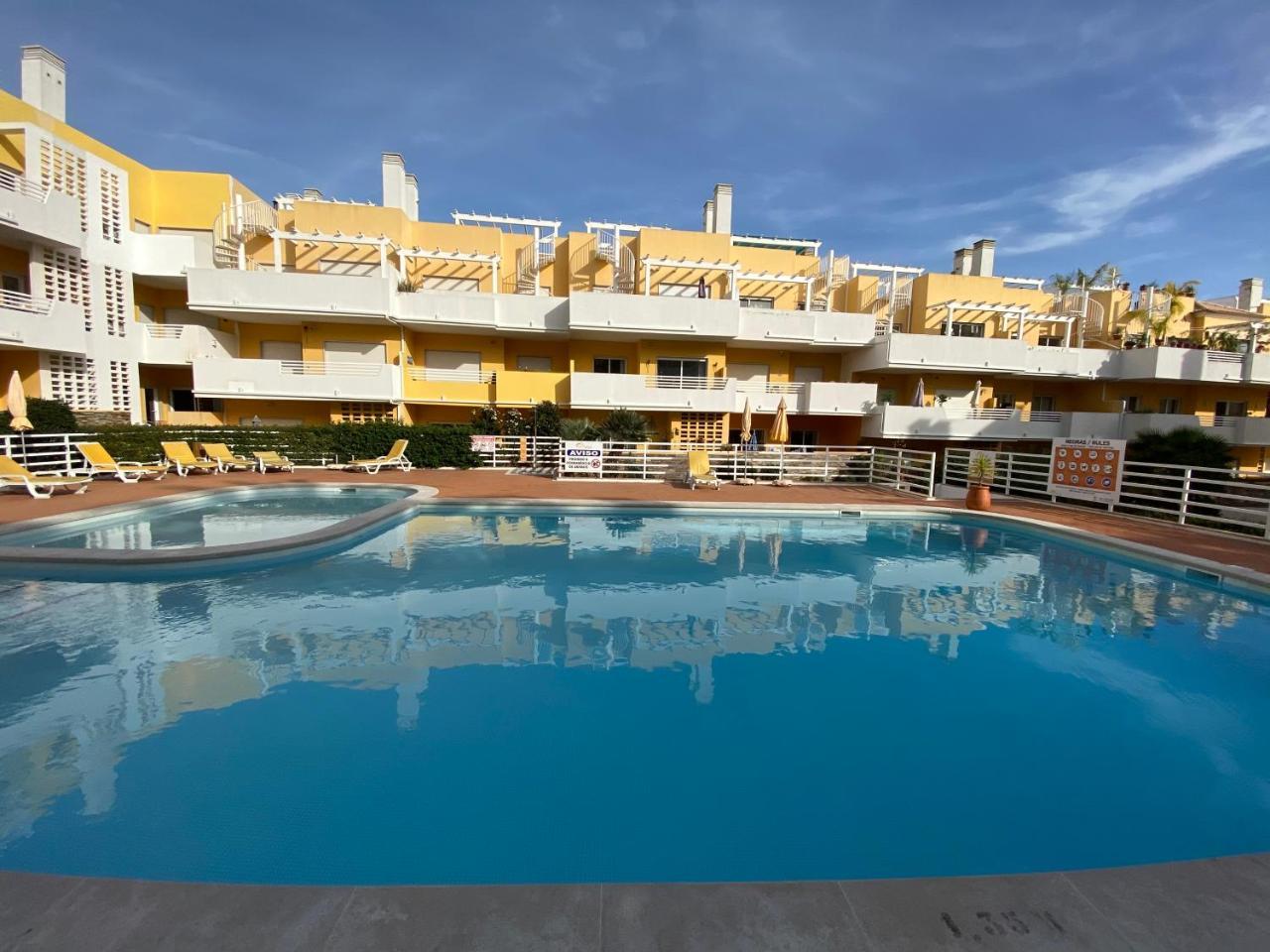 Apartamento T2 com piscina em Conceição e Cabanas de Tavira — 4-Star Luxury Hotel in Tavira, Portugal
