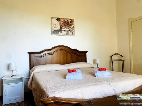 La Casa di Dorina e Vincenzo — 4-Star Luxury Hotel in Rosignano Marittimo, Italy