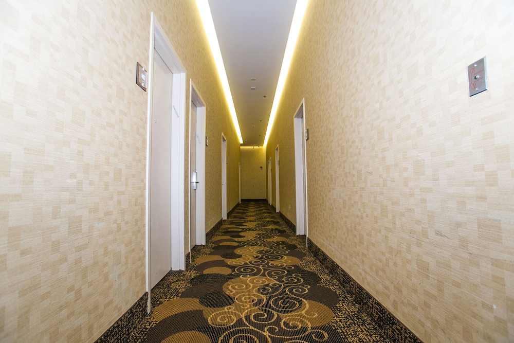 Pointe Plaza Hotel - photo 39