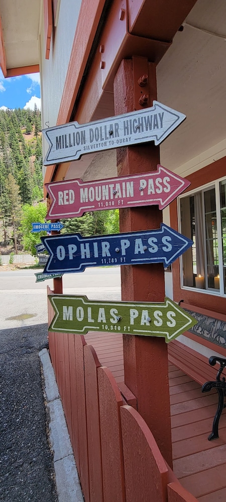 Hot Springs Inn - photo 90