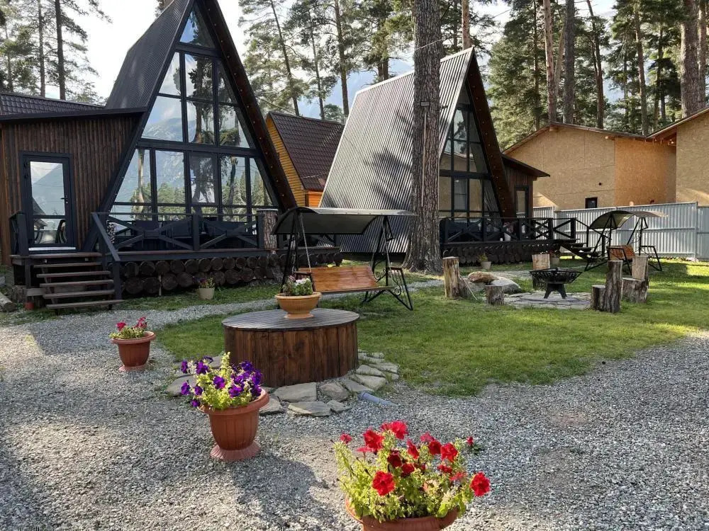 Krysha - carbon neutral hotel in Unknown City