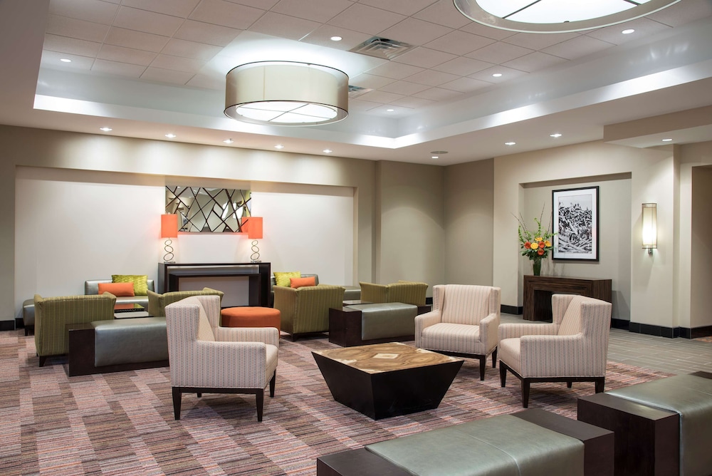 DoubleTree by Hilton Hotel Grand Rapids Airport - photo 4