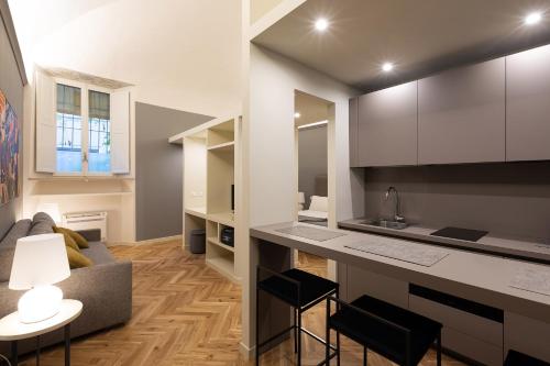 Palazzo Liberati Apartments Manu Maison — 4-Star Luxury Hotel in Parma, Italy