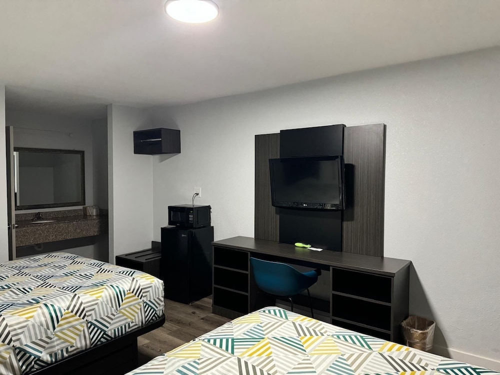 Motel6 Greenwood MS - photo 8