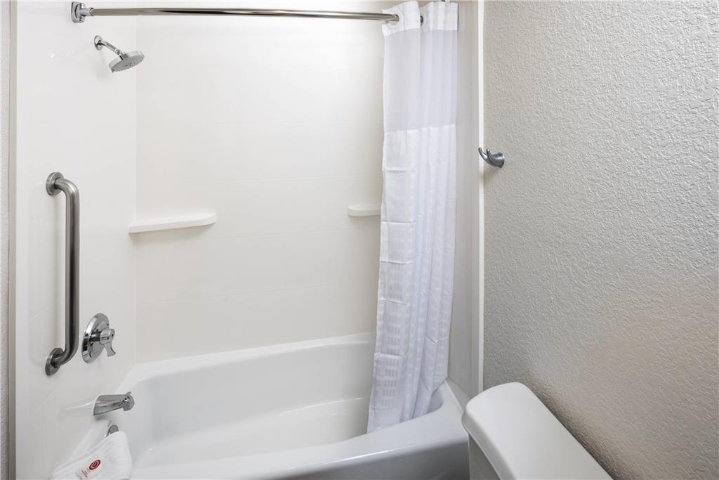 Comfort Suites Outlet Center - photo 14
