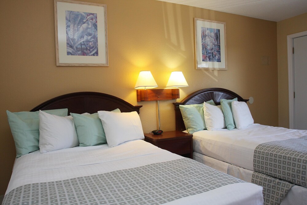 Makai Beach Lodge - photo 6