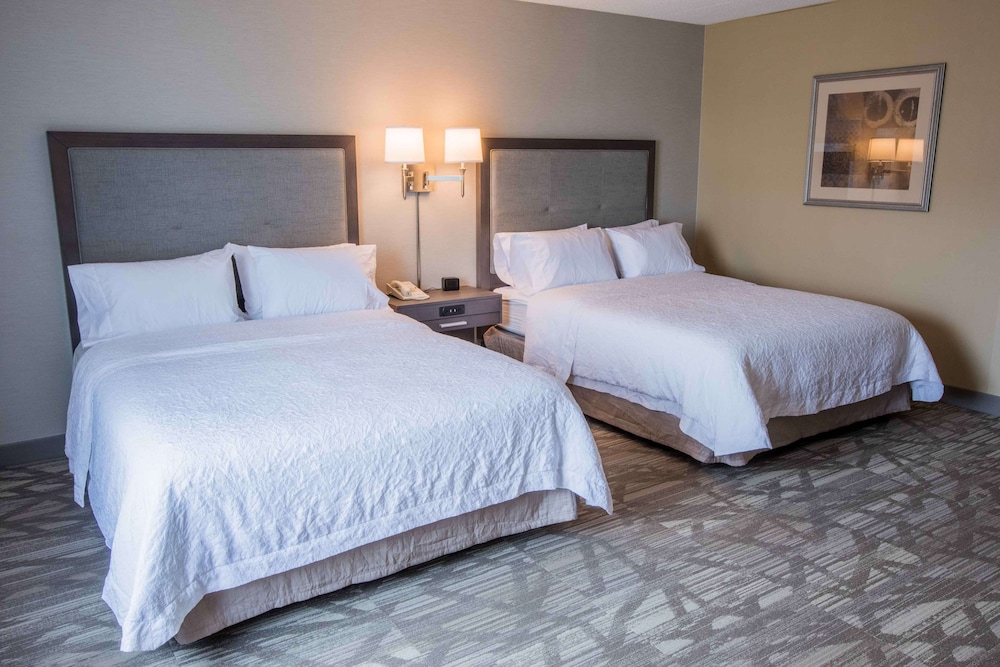 Hampton Inn & Suites Tilton - photo 7