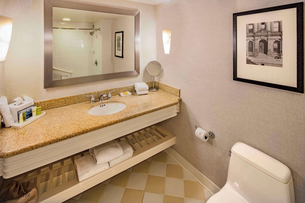 Hilton Philadelphia at Penn's Landing - photo 42
