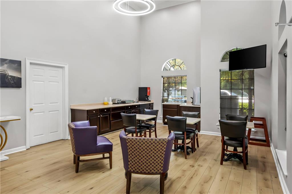 Econo Lodge Inn & Suites Cayce I 26 Airport - photo 34