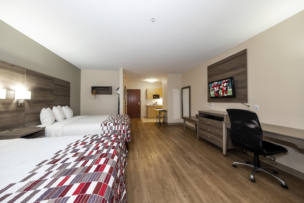 Red Roof Inn Panama City - photo 13