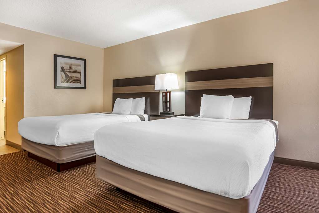 Best Western Oak Manor - photo 10