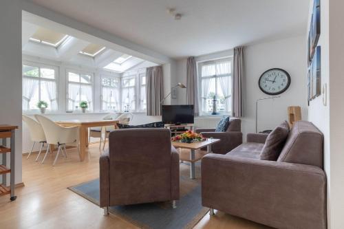 Villa Eden Binz Typ 5 Apartment 20 — 4-Star Luxury Hotel in Ostseebad Binz, Germany