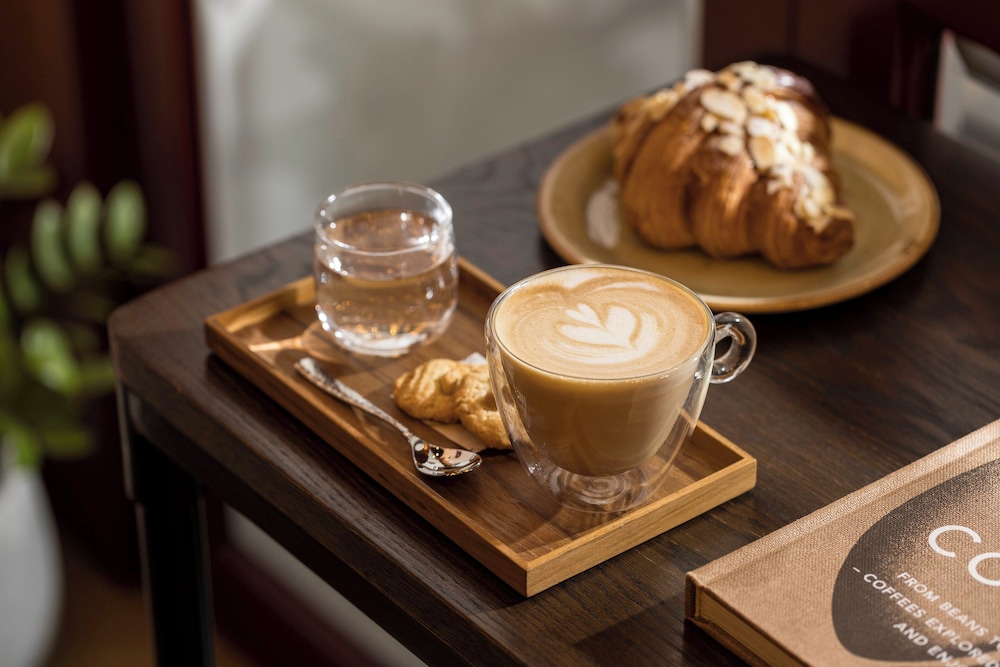 מזון ומשקאות