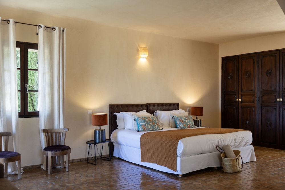 Hôtel Case Latine - last minute hotel in Unknown City