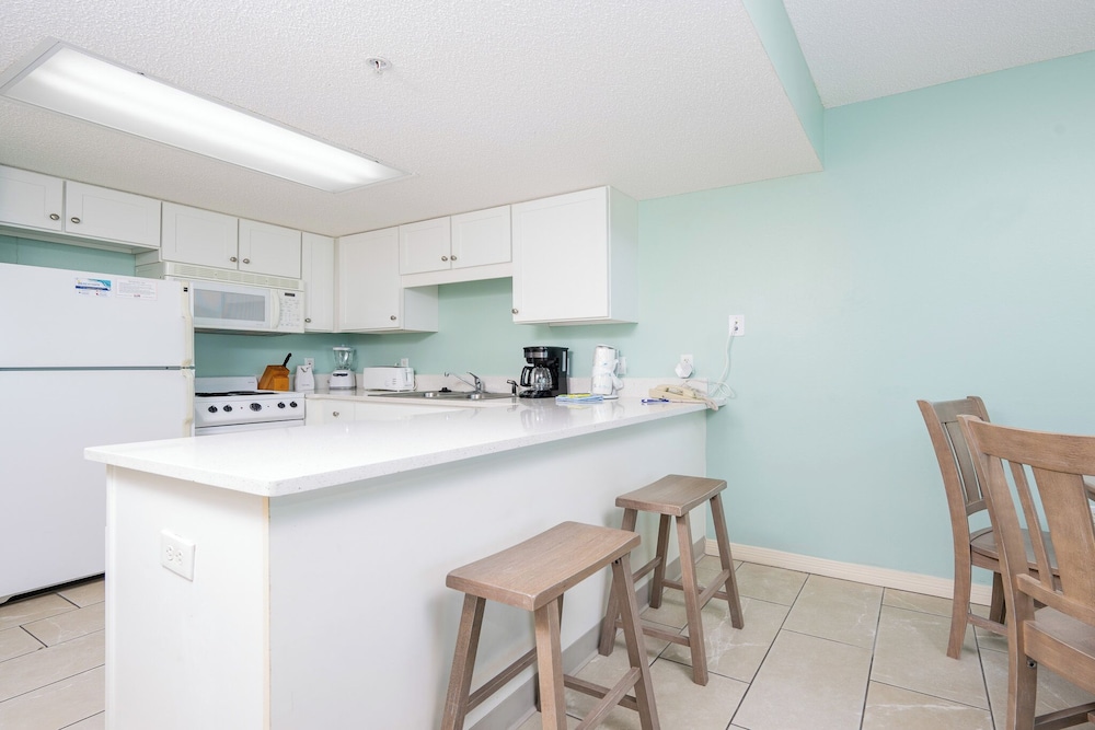 Phoenix All Suites - photo 17