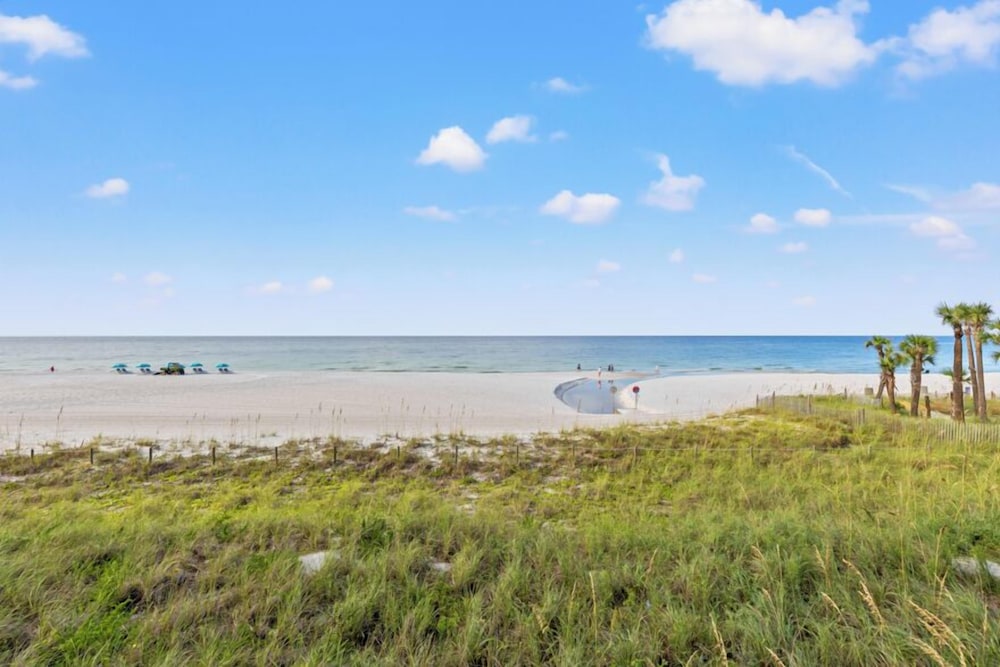 Sandpiper Beacon Beach Resort - photo 460