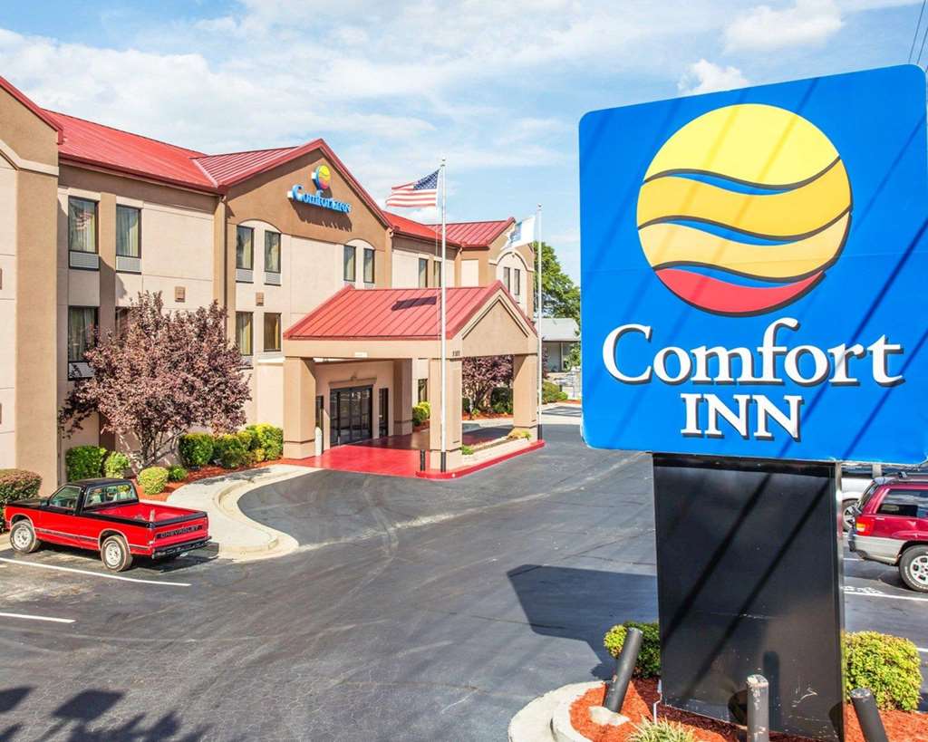 Comfort Inn & Suites at Stone Mountain - photo 3