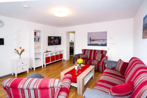 Haus Marienfeld Wohnung Maximilian — 4-Star Luxury Hotel in Gromitz, Germany