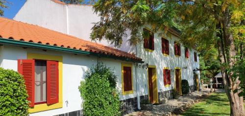 Quinta Flores — 4-Star Luxury Hotel in Ferreira Do Zezere, Portugal