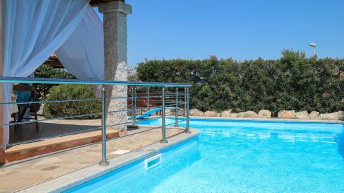 Casa Vacanze Flora — 4-Star Luxury Hotel in Budoni, Italy