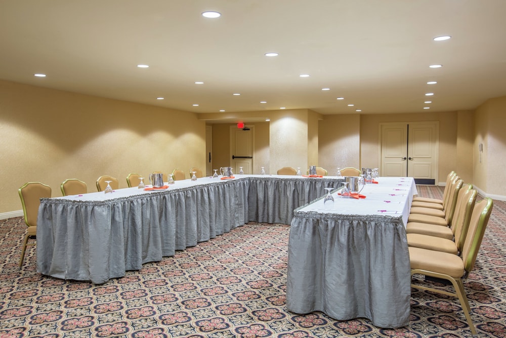 Crowne Plaza San Diego Mission Valley - photo 48
