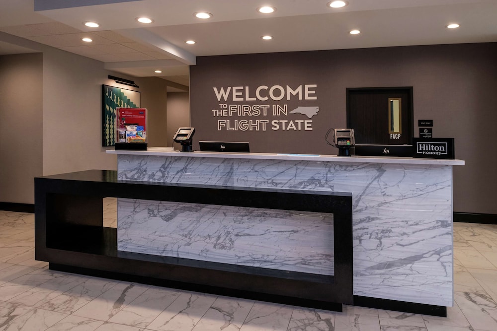 Hampton Inn & Suites Winston Salem Downtown - photo 2