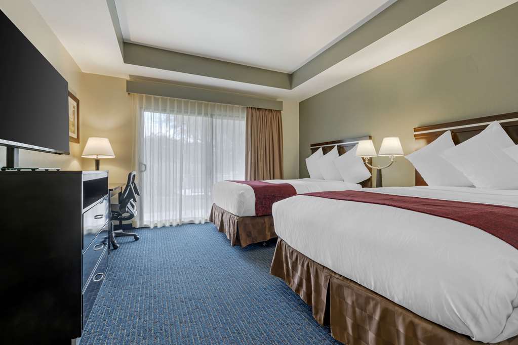 Best Western Plus Palm Desert Resort - photo 41
