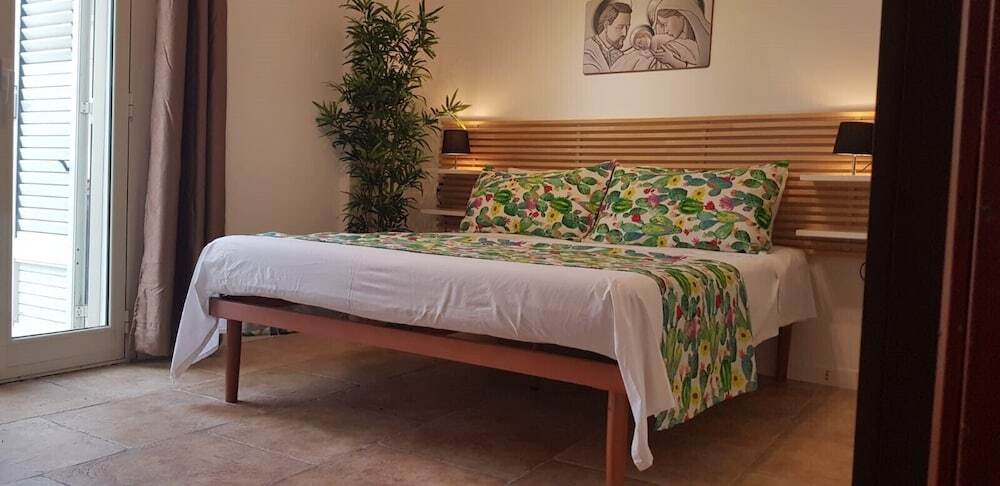 House Orlando — 4-Star Luxury Hotel in Palermo, Italy