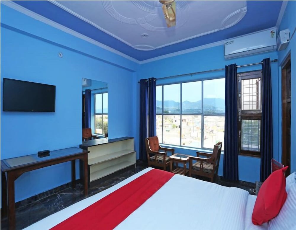 Hotel Sheetal Tower in Lansdowne, India