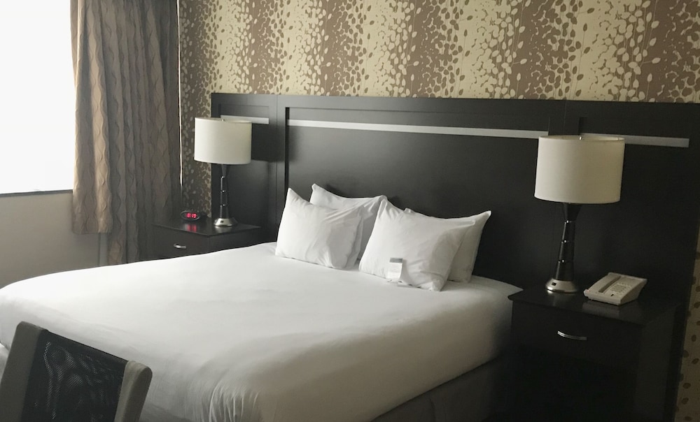 The Strathallan Rochester Hotel & Spa DoubleTree by Hilton - photo 8