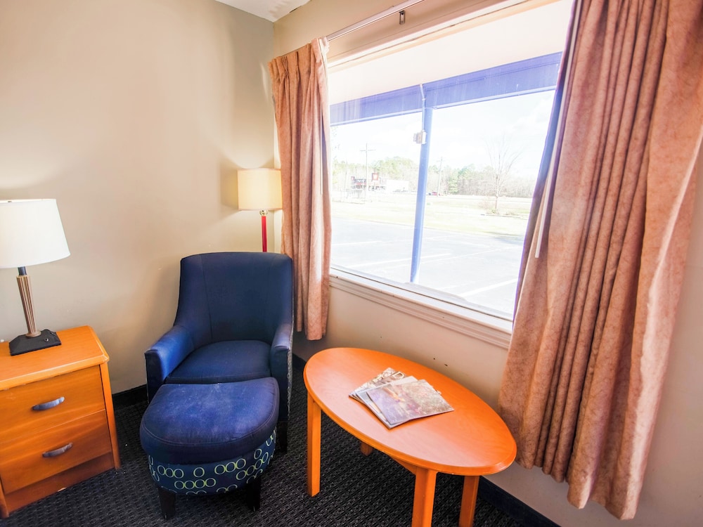 Sportsman's Inn Plymouth 252 793 3095 - photo 4